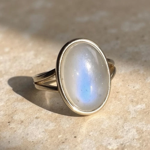 Bague Ajustable Douceur Astrale en Pierre de Lune - Jardin de Gaïa