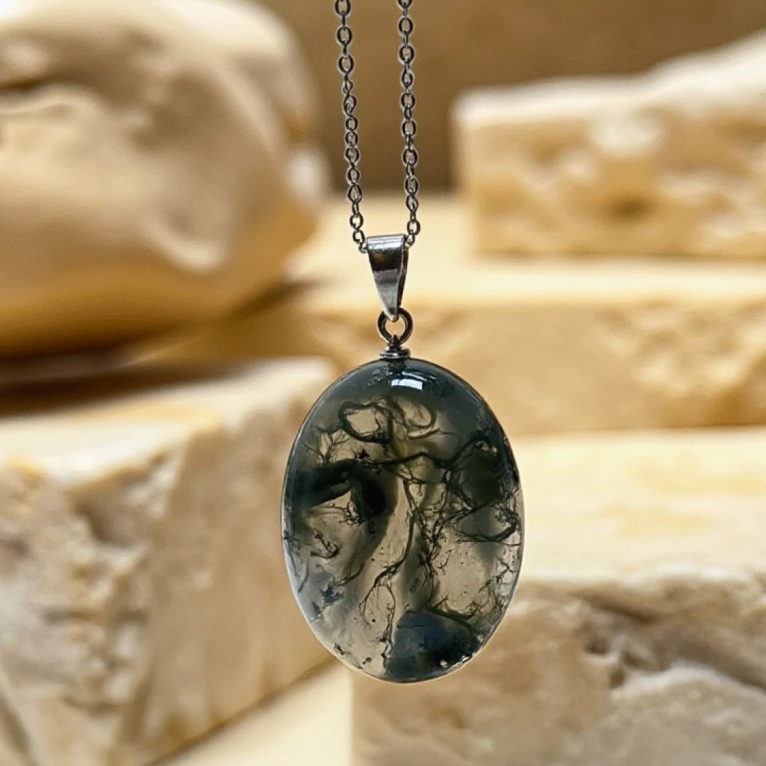 Pendentif "Sérénité Naturelle" en Agate Mousse