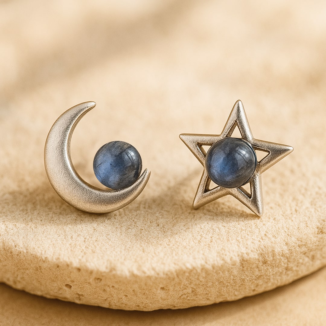 Boucles d’Oreilles "Lune Étoile" en Labradorite & Argent