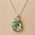 Pendentif Gardien de la Sérénité en Agate Mousse & Argent - Jardin de Gaïa