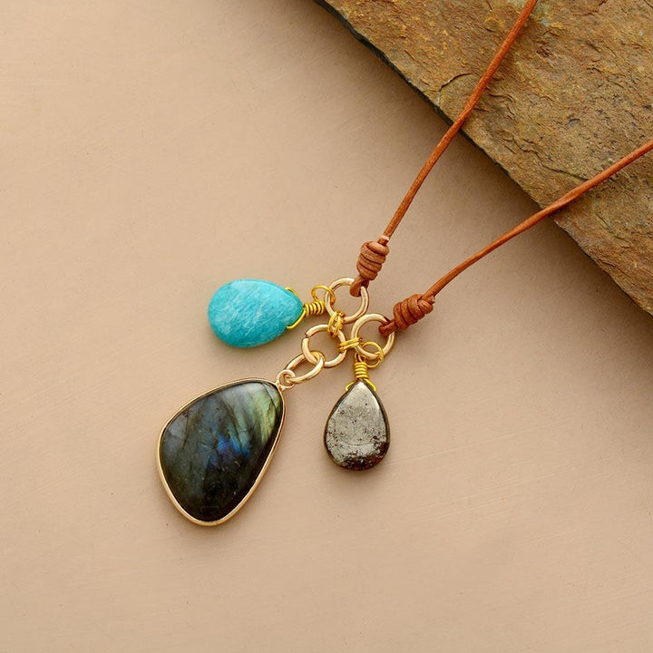 Collier Pendentif "Trio Sacré" en Amazonite, Labradorite & Pyrite