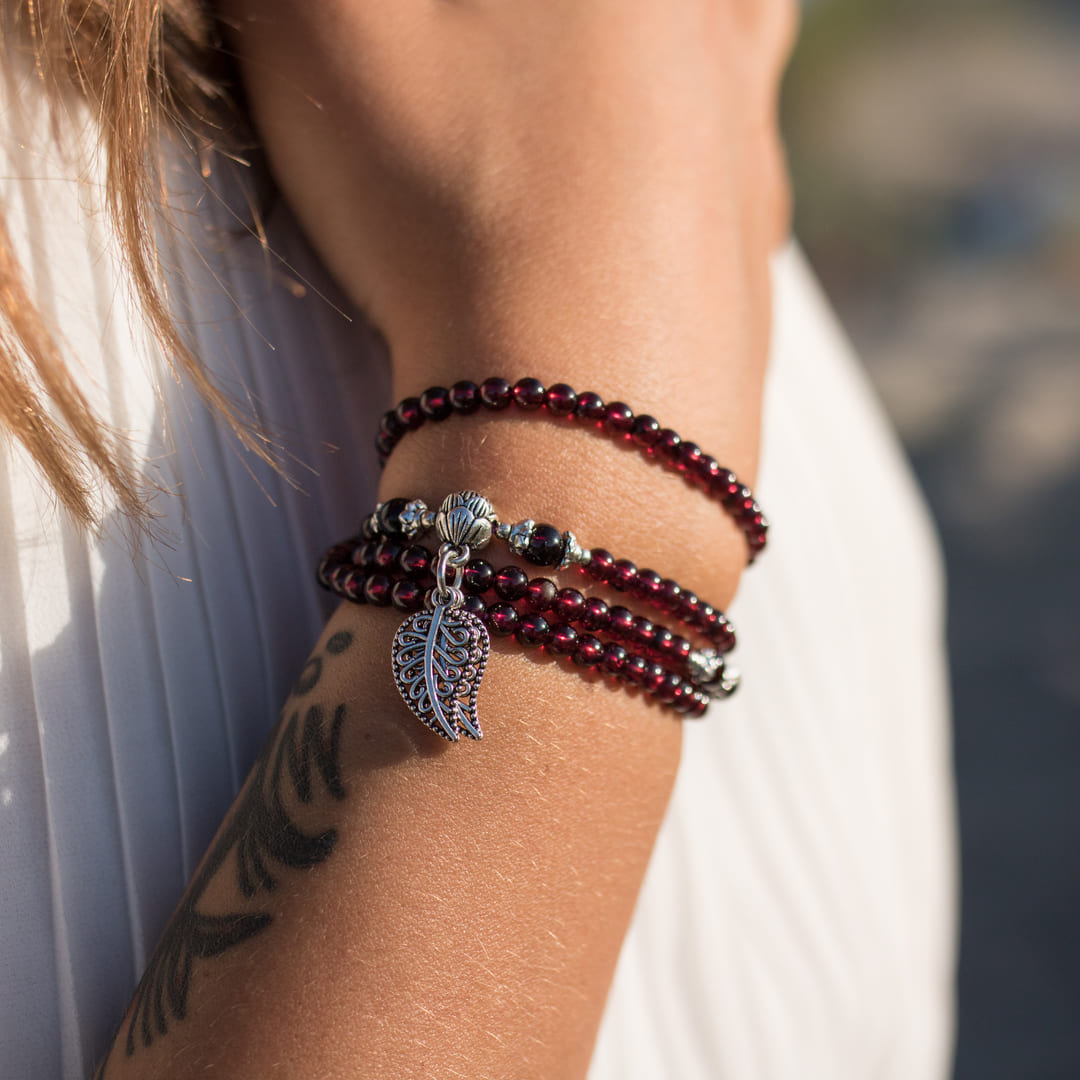 Bracelet Multi-tours "Abondance" en Grenat