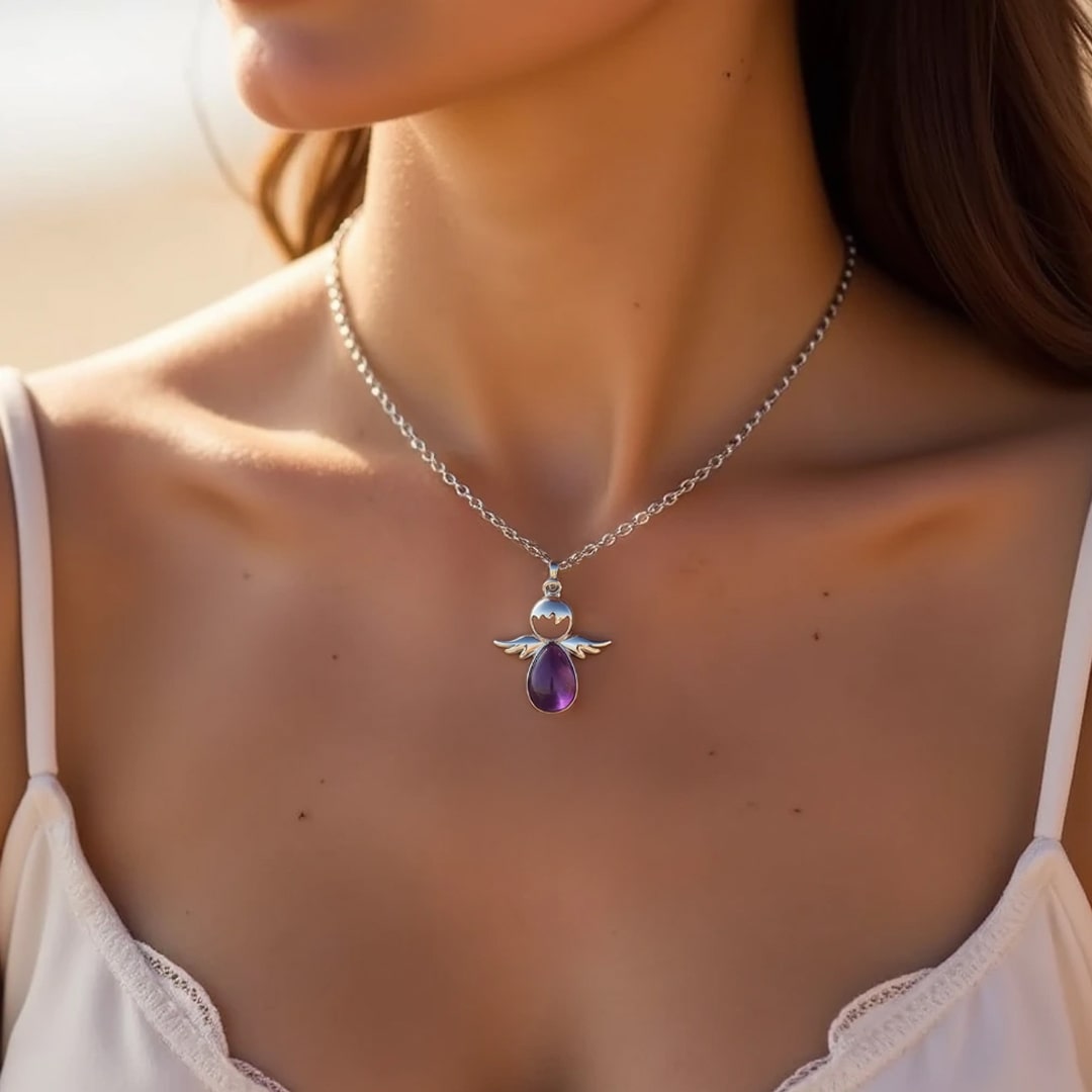 Pendentif Petit Ange et sa Pierre Naturelle