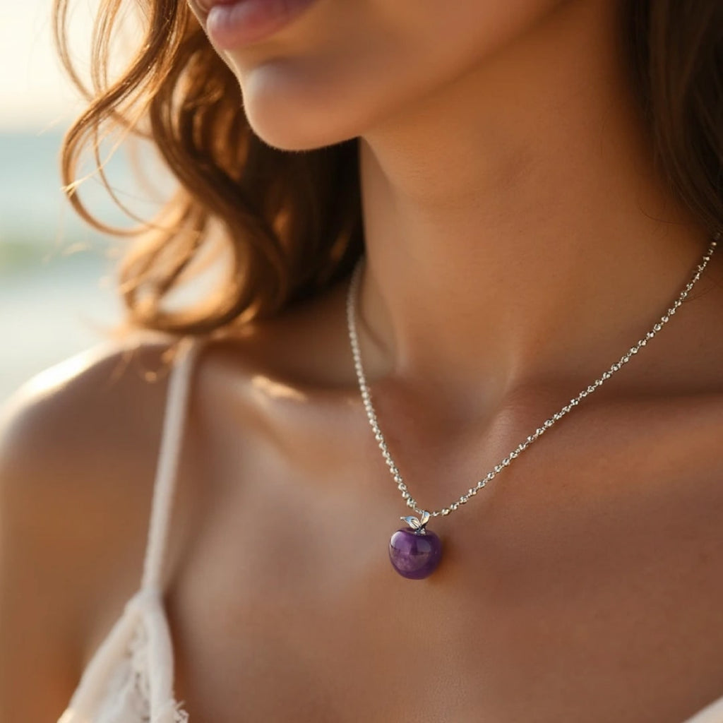 Pendentif "Pomme" en Pierre Naturelle