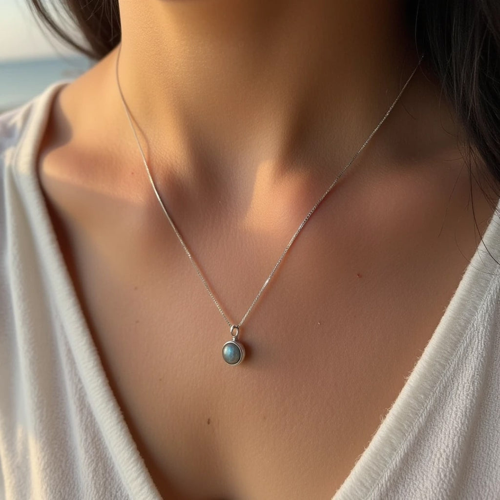 Pendentif "Perle Fine" en Labradorite