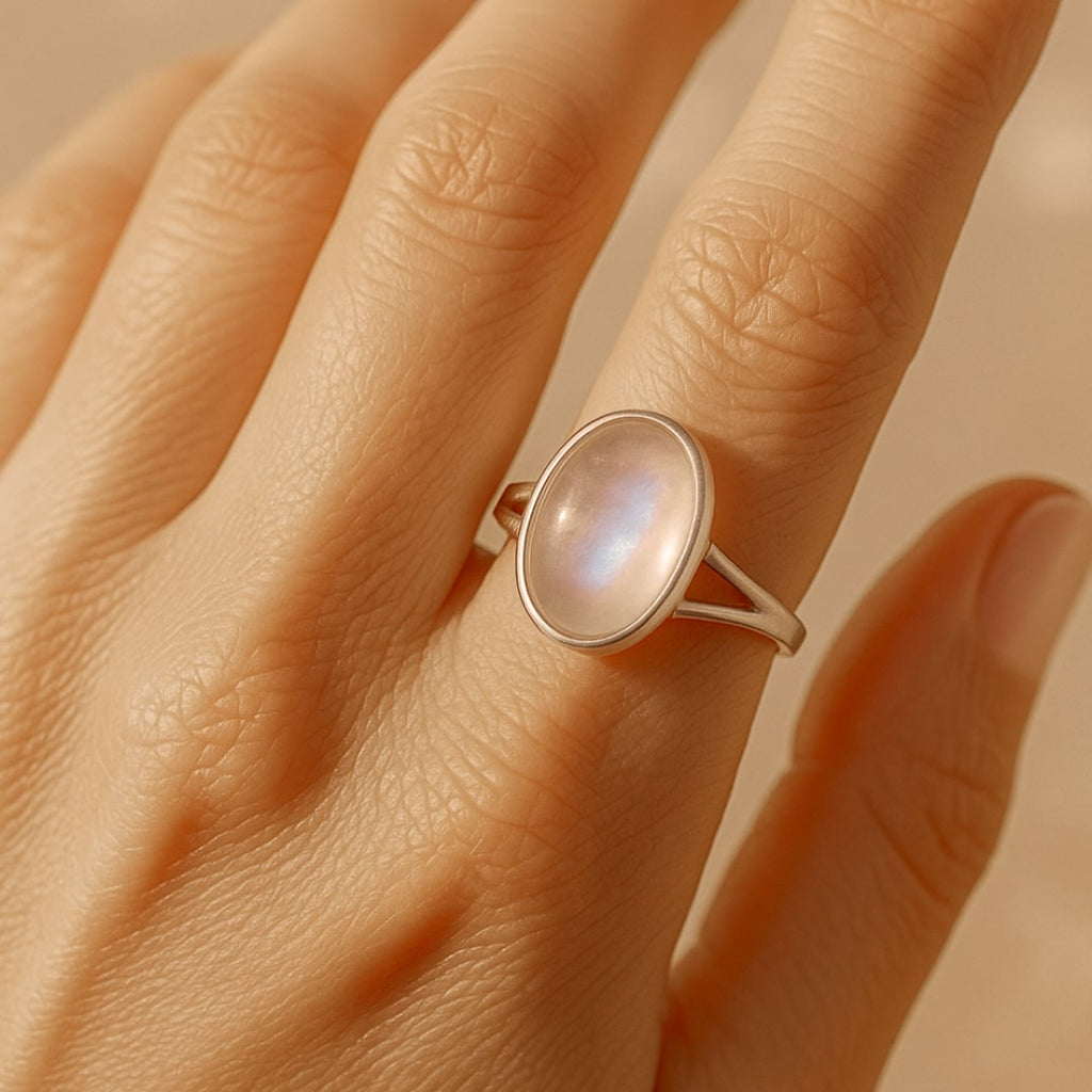 Bague Ajustable "Douceur Astrale" en Pierre de Lune