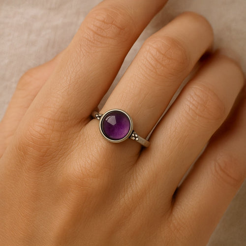 Bague Aura de Paix en Améthyste - vue détail - Jardin de Gaïa