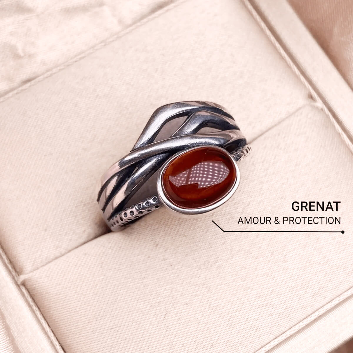 Bague Ajustable "Prema" en Grenat & Argent