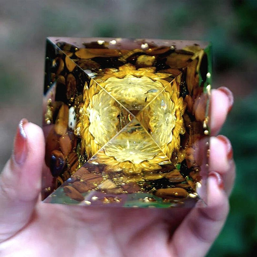 Orgonite "Lotus Divin" en Oeil de Tigre