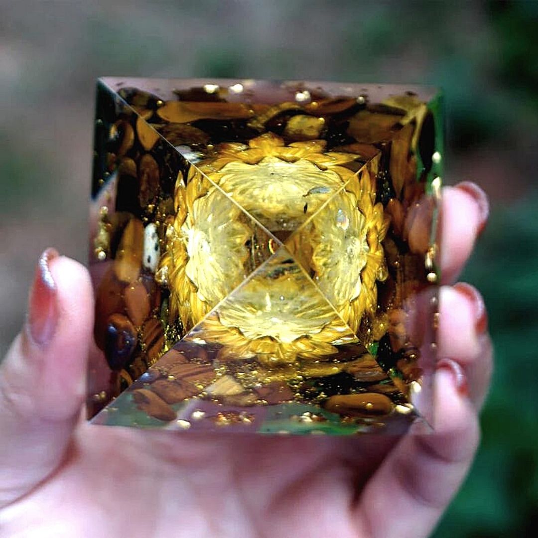 Orgonite "Lotus Divin" en Oeil de Tigre