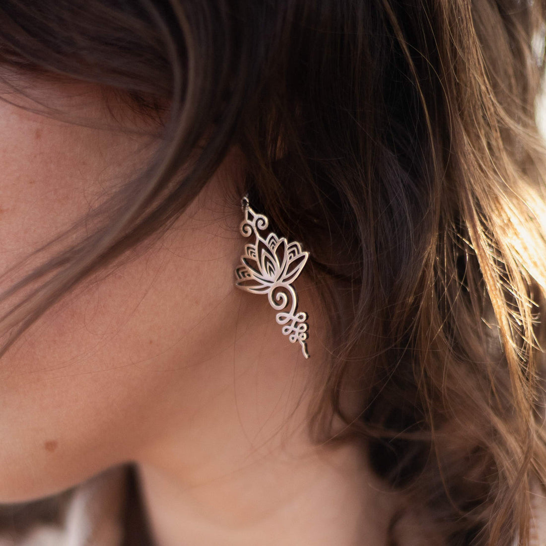 Boucles d’Oreilles "Lotus Unalome"