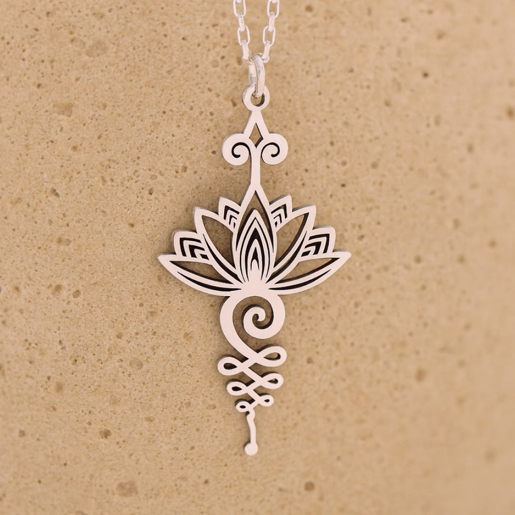 Pendentif "Lotus Unalome"