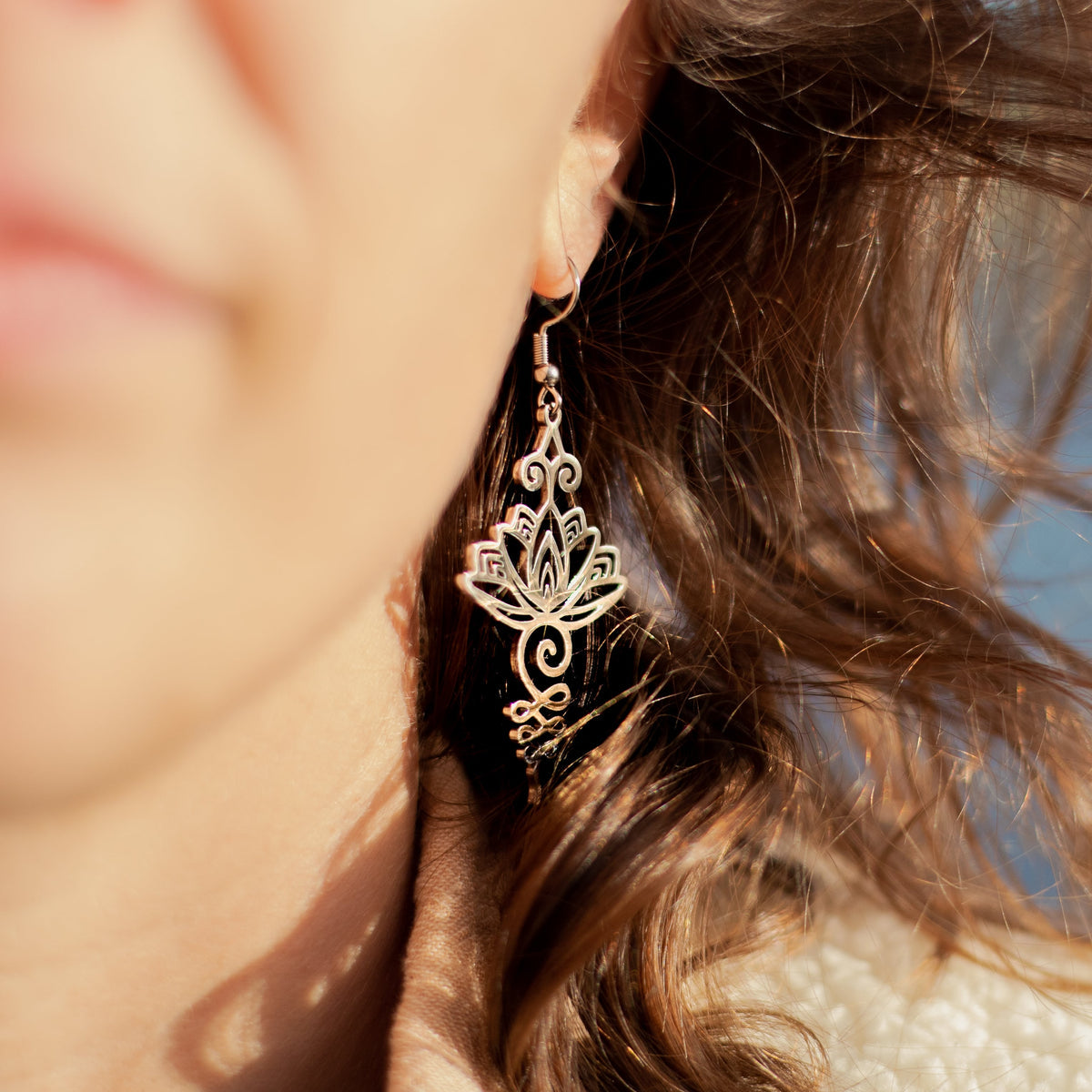 Boucles d’Oreilles "Lotus Unalome"