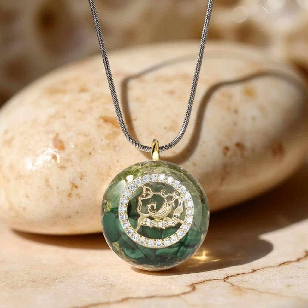 Pendentif Orgonite Signe Astrologique en Pierre Naturelle - vue ensemble - Jardin de Gaïa