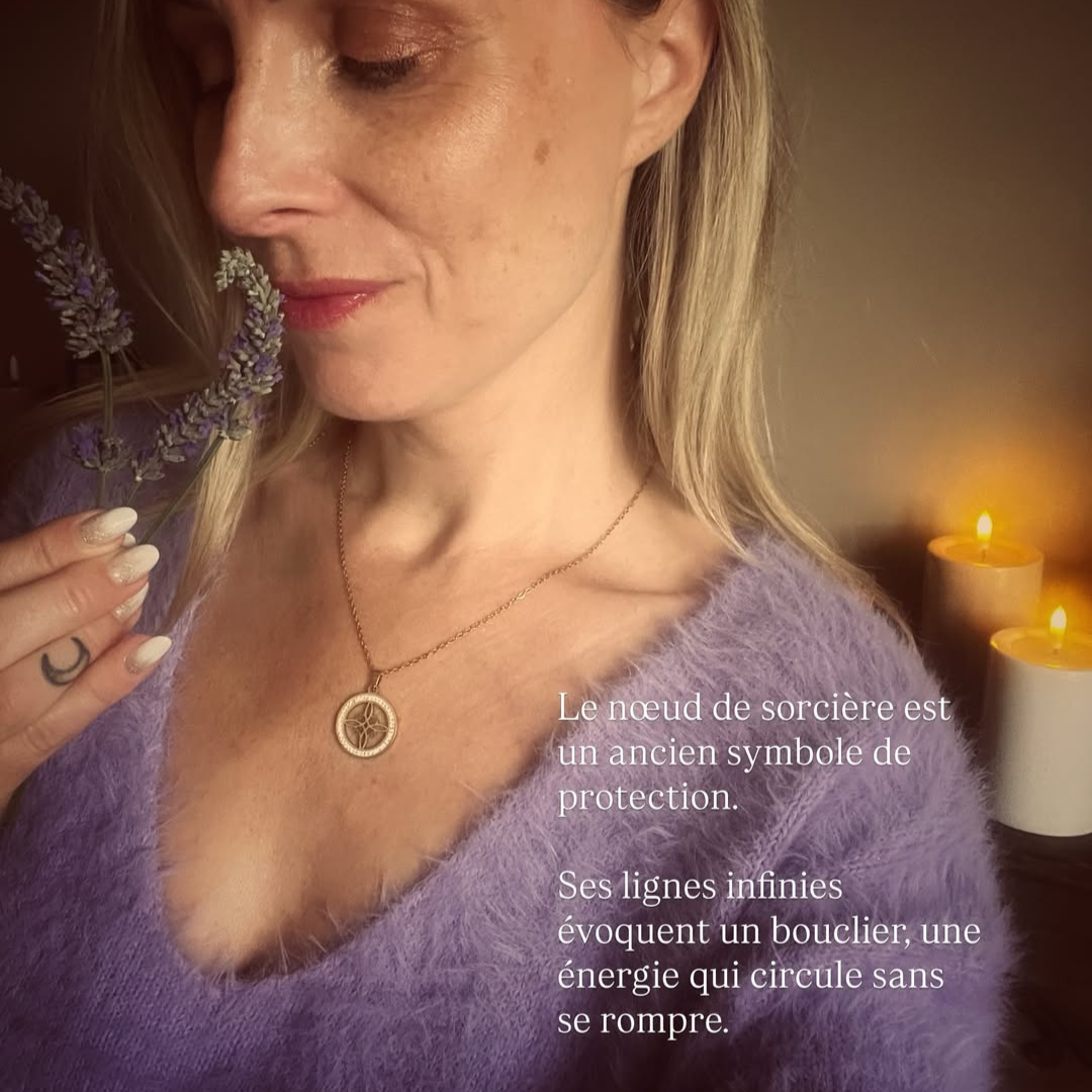 Collier "Bouclier Sacré" — Pendentif Nœud des Sorcières