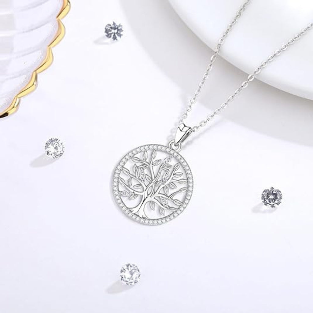 Pendentif Arbre de Vie Argent Premium - vue porté - Jardin de Gaïa