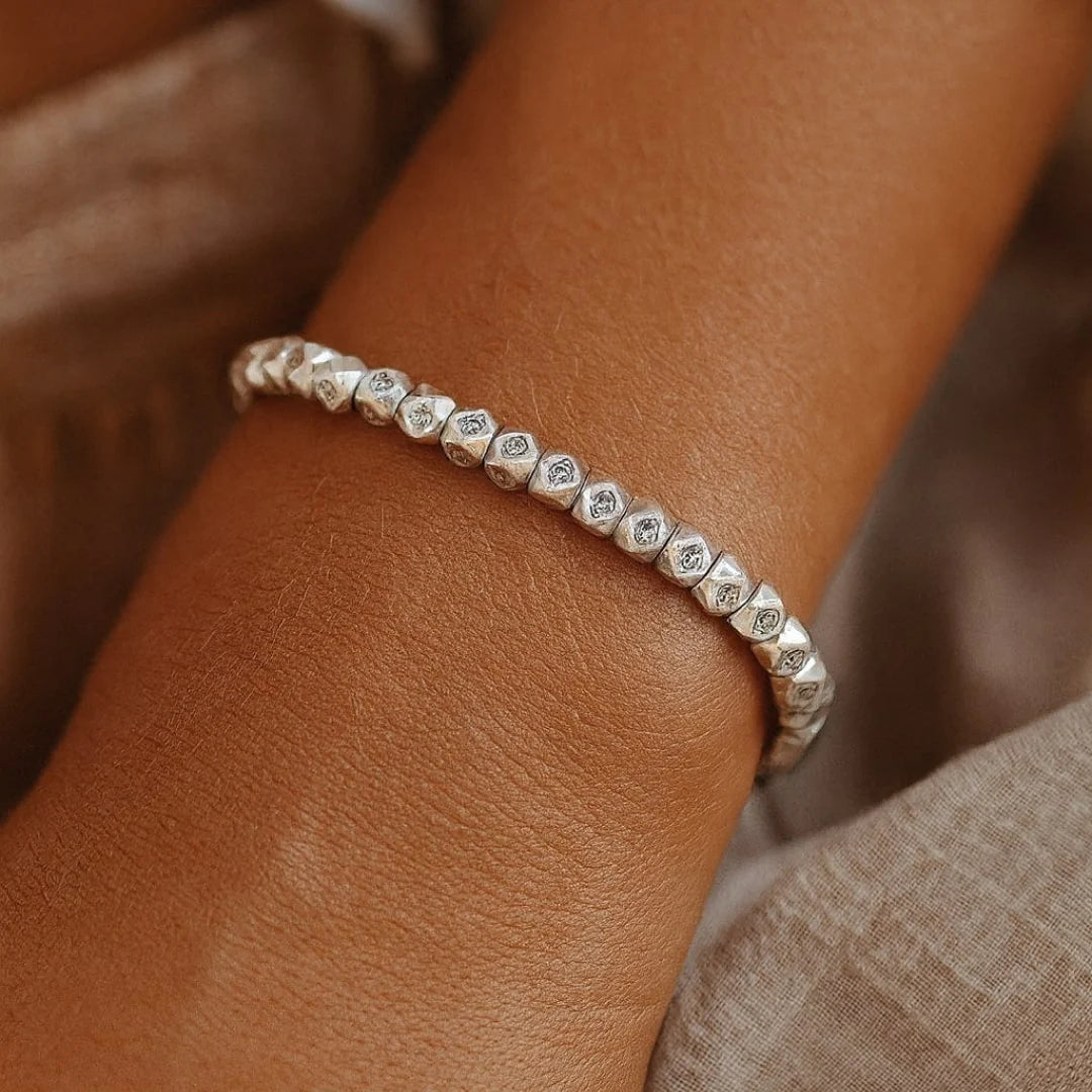 Bracelet "Harmonie Tibétaine" en Perles Facettées