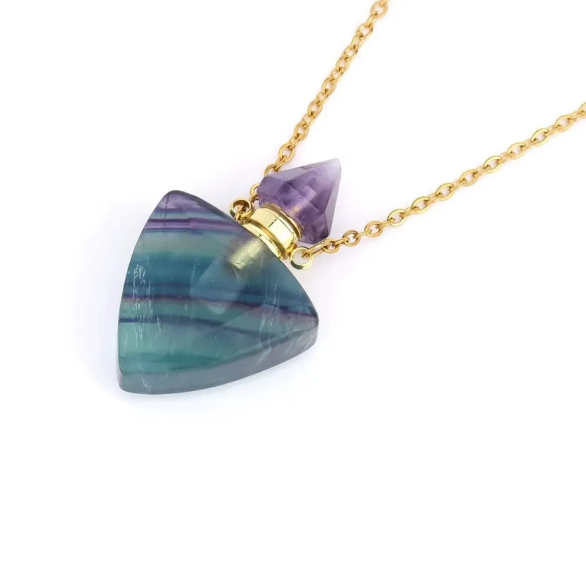 Collier diffuseur de parfum Triangle Sacré en pierre naturelle - vue fermeture - Jardin de Gaïa